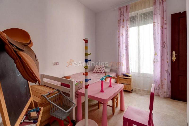 Adosado en venta en  Guadalcazar