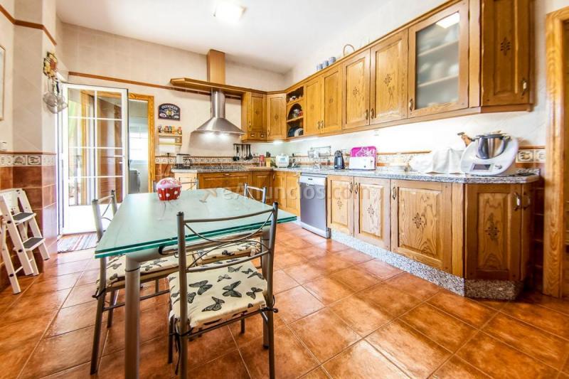 Adosado en venta en  San Roque - La Cruz - La Rozuela, Linares