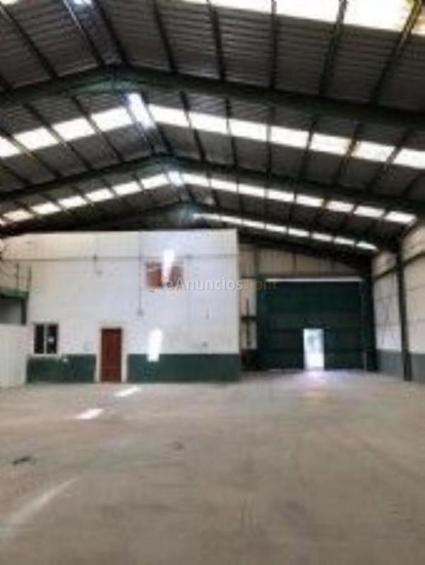 Edificio en venta en  Clara campoamor, Fuente de Piedra