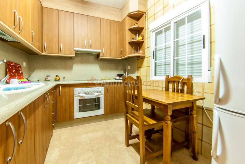 Adosado en venta en  Ibros