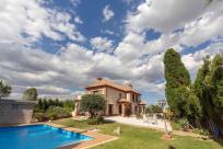 Adosado en venta en  Centro, Alhaurín de la Torre