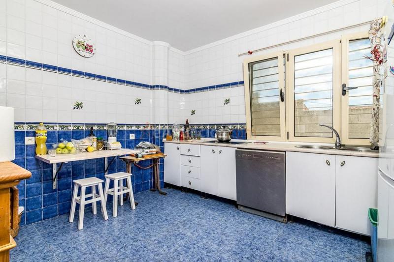 Adosado en venta en  Cotomar - Urbanizaciones, Rincón de la Victoria