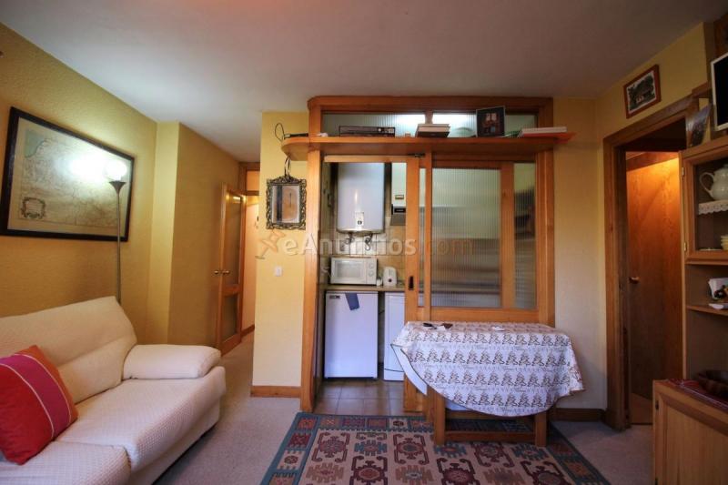 Apartamento en venta en Calle Única, Aísa