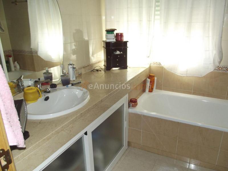 Casa en venta en  LONDRES, Montserrat - Parque Empresarial, San Fernando de Henares