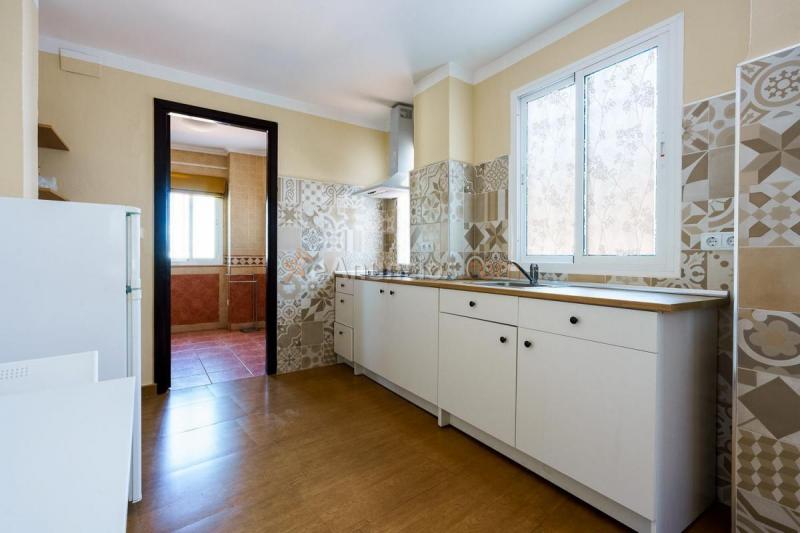 Adosado en venta en  Brenes