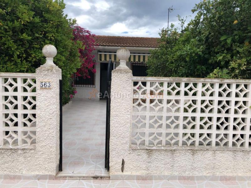 Casa en venta en Plaza de las Dalias, La Siesta - El Salado - Torreta, Torrevieja