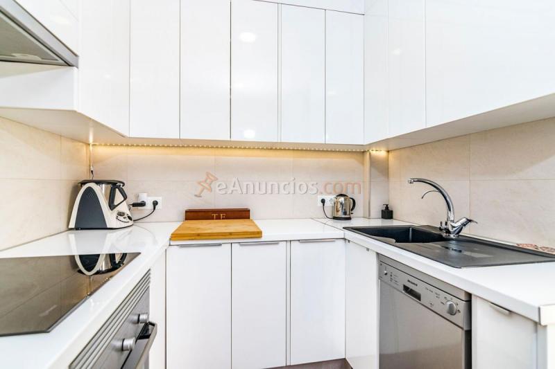 Apartamento en venta en  Cotomar - Urbanizaciones, Rincón de la Victoria