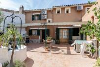 Adosado en venta en  Consell