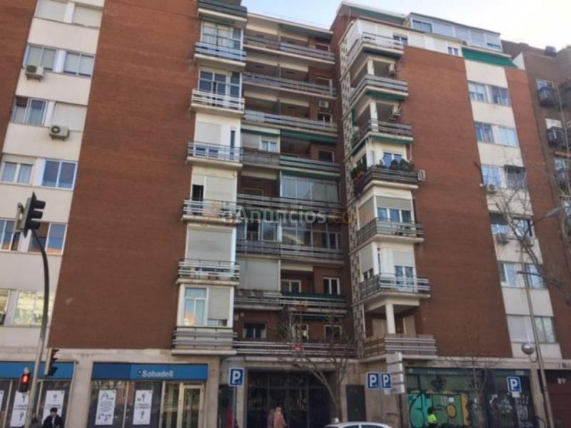 Apartamento en alquiler en Calle de Enrique Larreta, Chamartín, Madrid