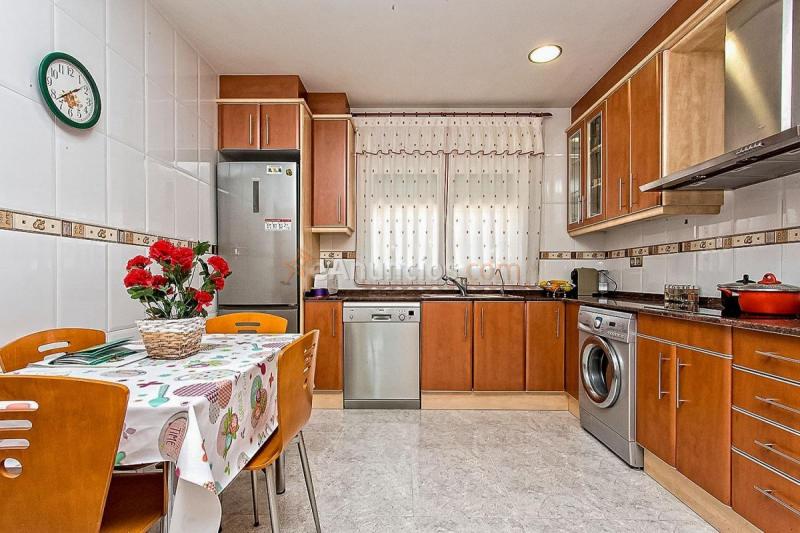 Adosado en venta en  La Torre de Claramunt