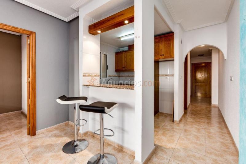 Apartamento en venta en Calle San Policarpo, Torrevieja, Centro, Torrevieja