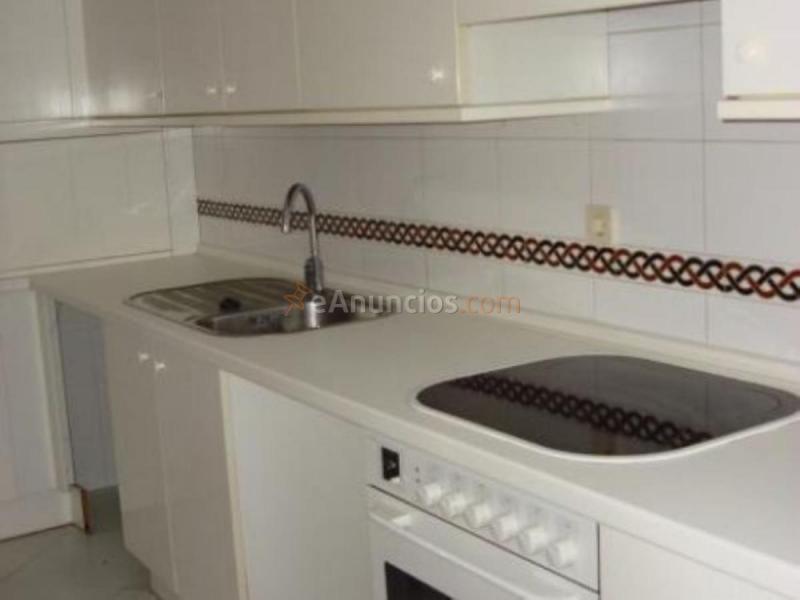 Casa en alquiler en Avenida DEL GOLF, Simancas