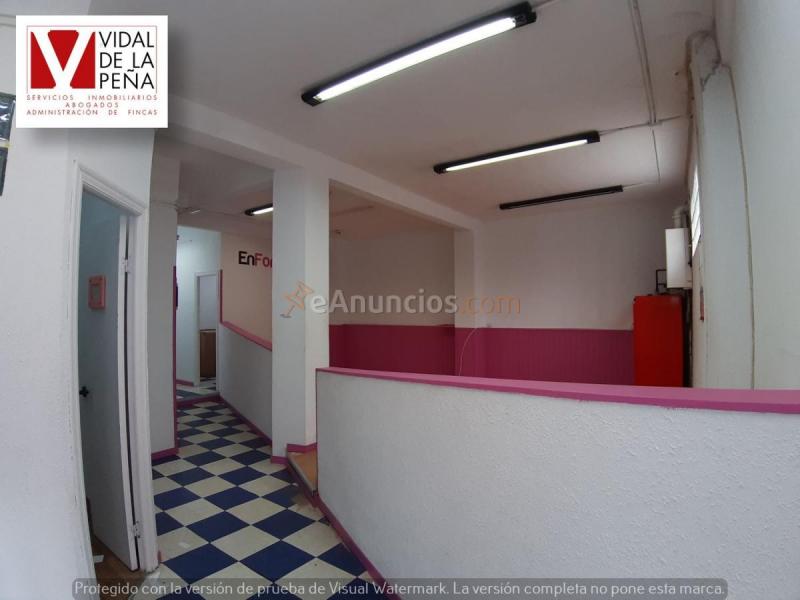 Local Comercial en alquiler en  Universidad, Los Castros, Santander