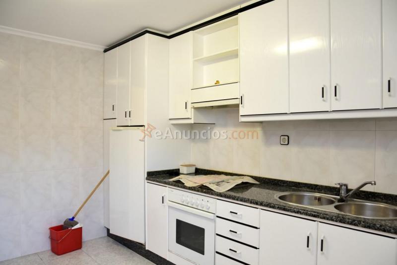 Adosado en venta en  Coles