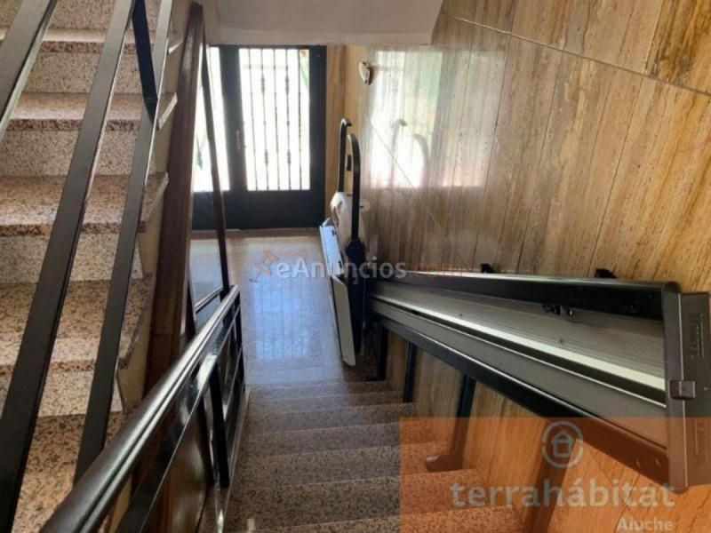 Apartamento en venta en Calle de Ocaña, Latina, Madrid