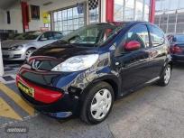 Peugeot 107 1.4 HDI URBAN de 2007 con 167.000 Km por 3.950 EUR. en Navarra