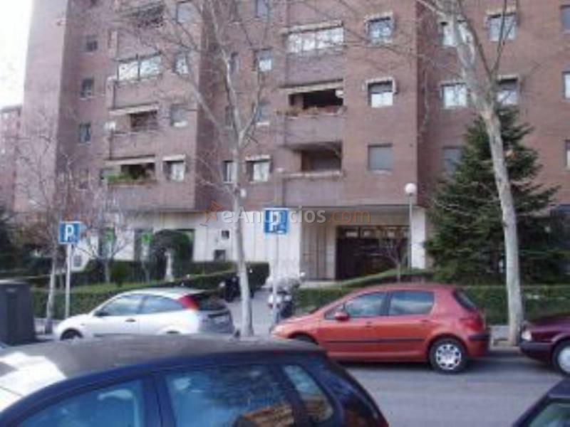 Local Comercial en venta en Calle Santiago de Compostela, Fuencarral, Madrid