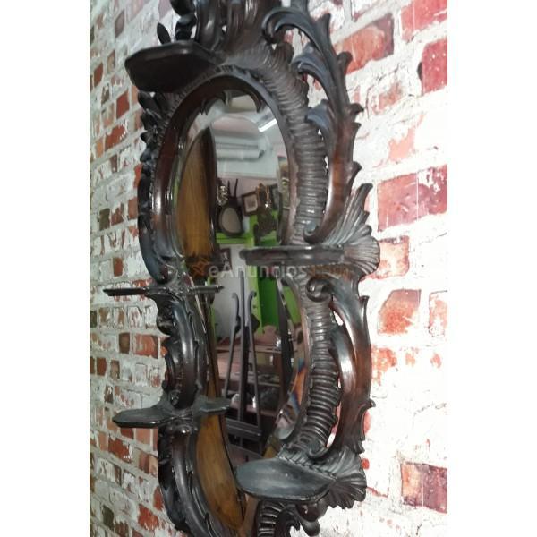 Marco de espejo tallado de madera de nogal, estilo Luis XV, siglo XIX