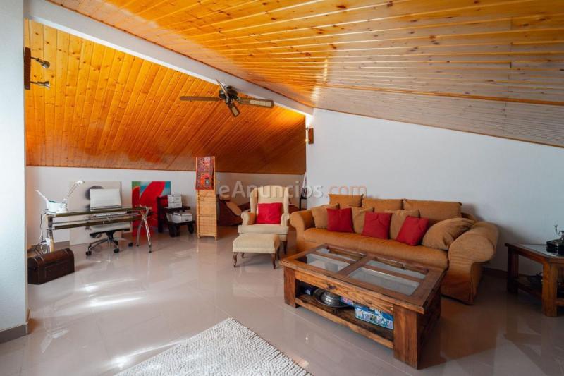 Adosado en venta en  Santorcaz