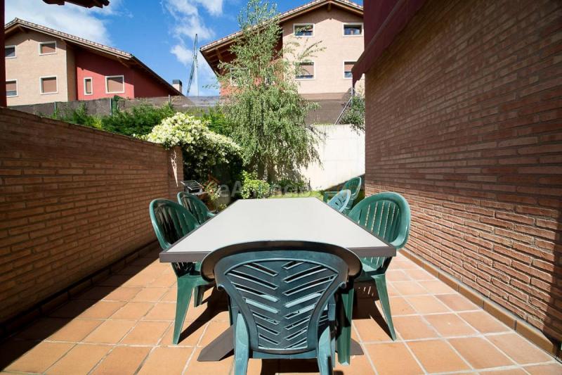 Adosado en venta en  Oión