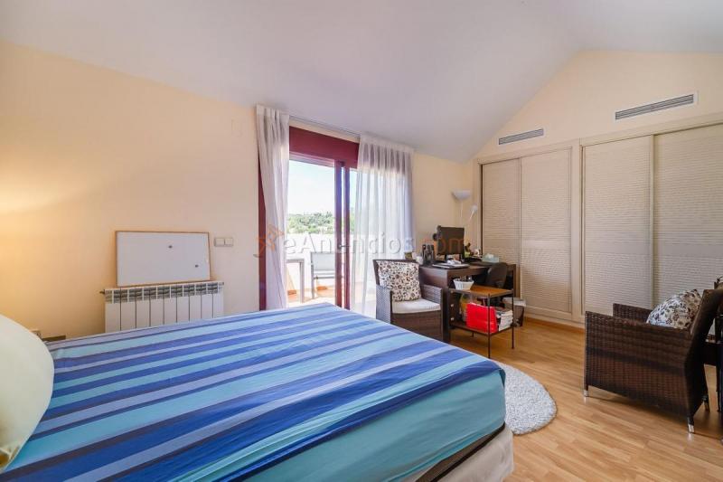 Adosado en venta en  Nueva Andalucía, Marbella