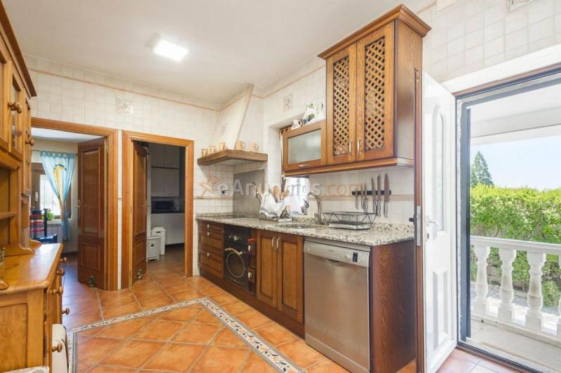 Adosado en venta en  La Cabrera