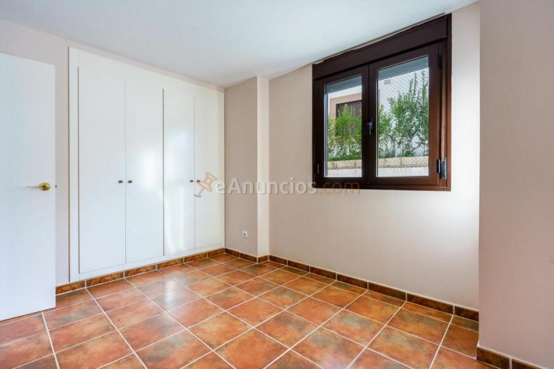 Adosado en venta en  Guillena