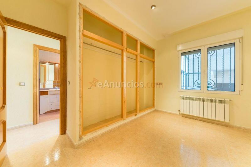 Adosado en venta en  San Crispín - Huerta Nueva - Estación, Elda