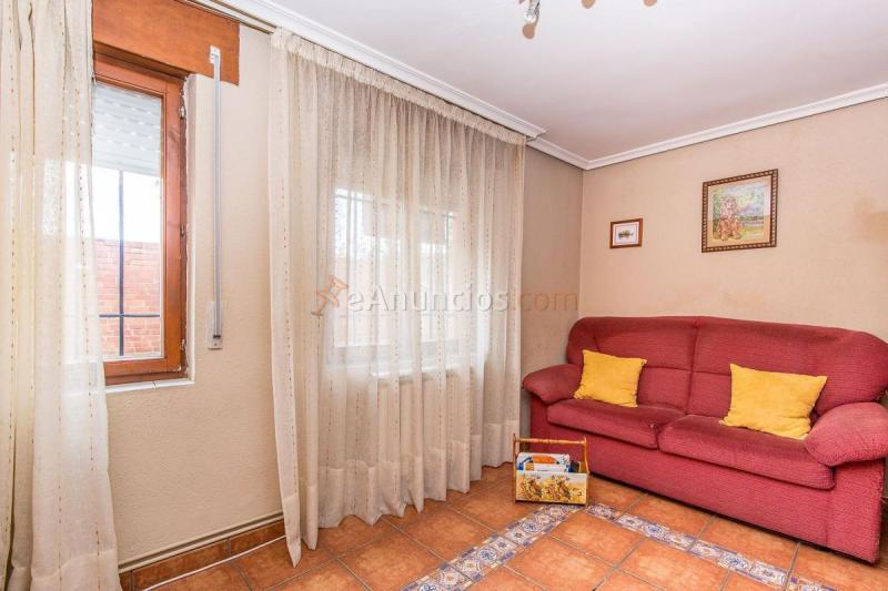 Adosado en venta en  Mansilla de las Mulas