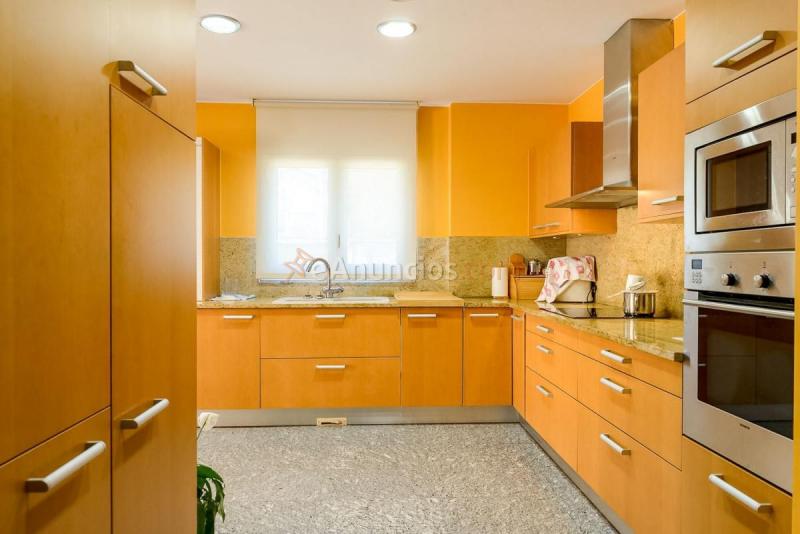 Adosado en venta en  Olot