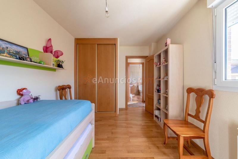 Adosado en venta en  Yuncos