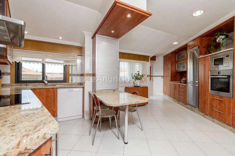 Atico en venta en  Poio