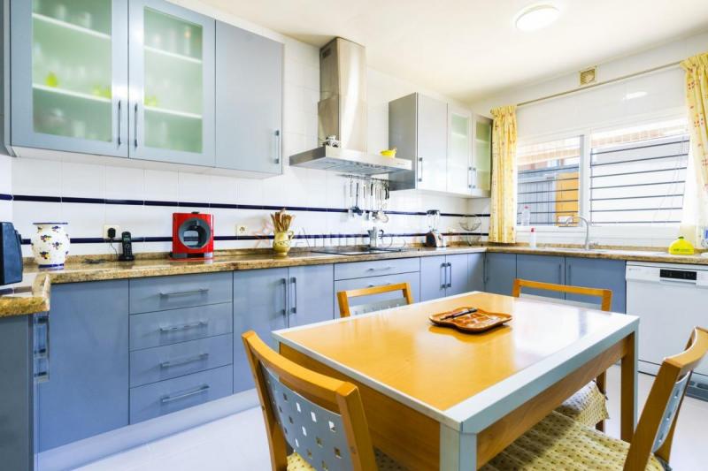 Adosado en venta en  Zona Colegio Europa, Espartinas