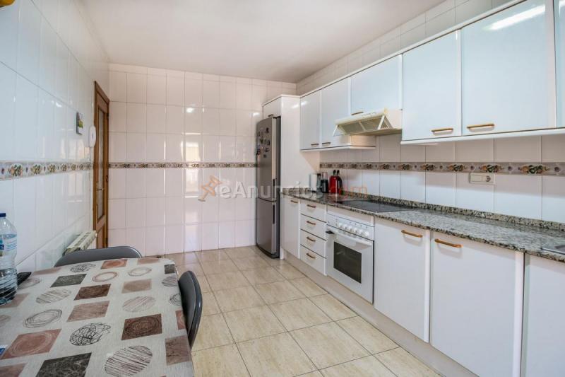 Adosado en venta en  Olesa de Montserrat