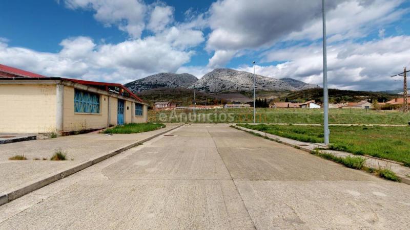 Edificio en venta en Calle Virgen del Mar, Santibañez de la Peña