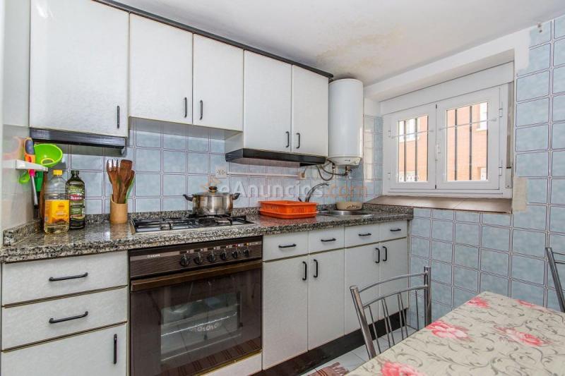 Adosado en venta en  Villasabariego