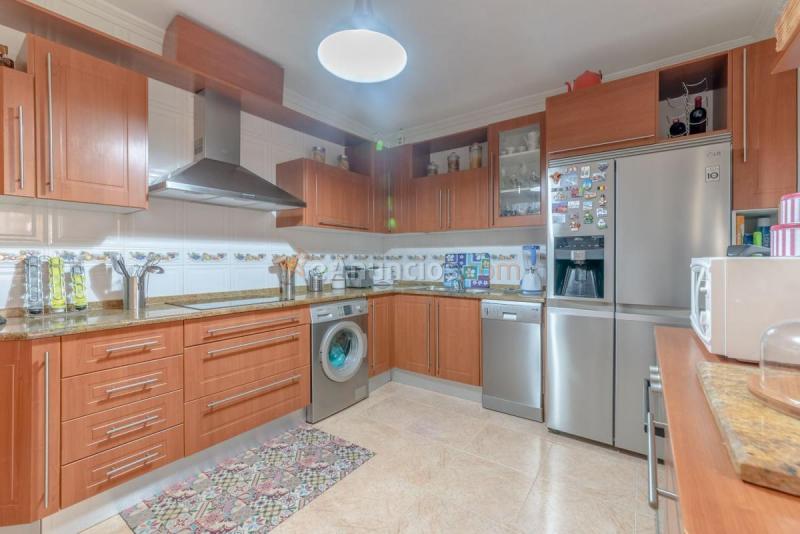 Adosado en venta en  Olias del Rey