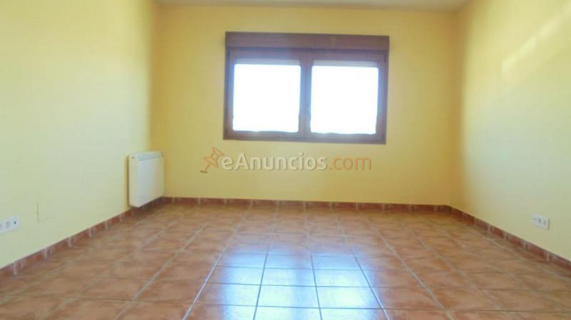 Adosado en venta en  Esquivias