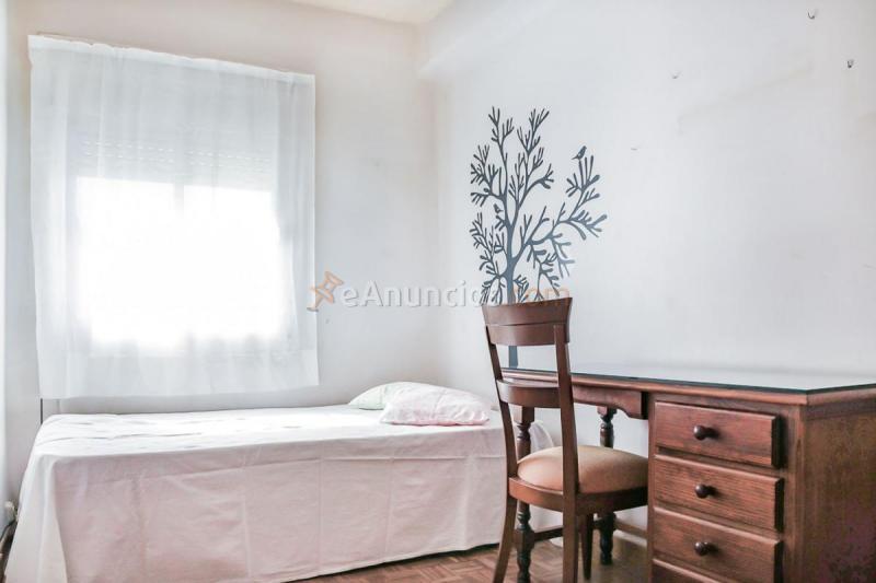 Apartamento en venta en  Ciudad Lineal, Madrid