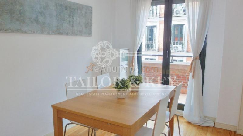 Apartamento en alquiler en Calle de Campoamor, Centro, Madrid