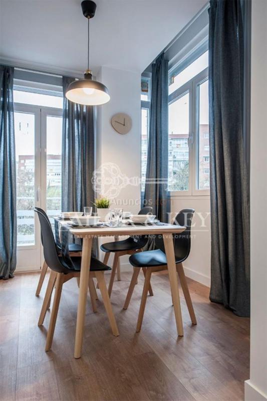 Apartamento en alquiler en Calle de Enrique Larreta, Chamartín, Madrid