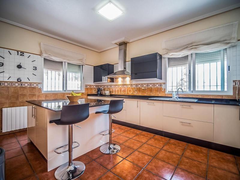 Adosado en venta en  Fortuna