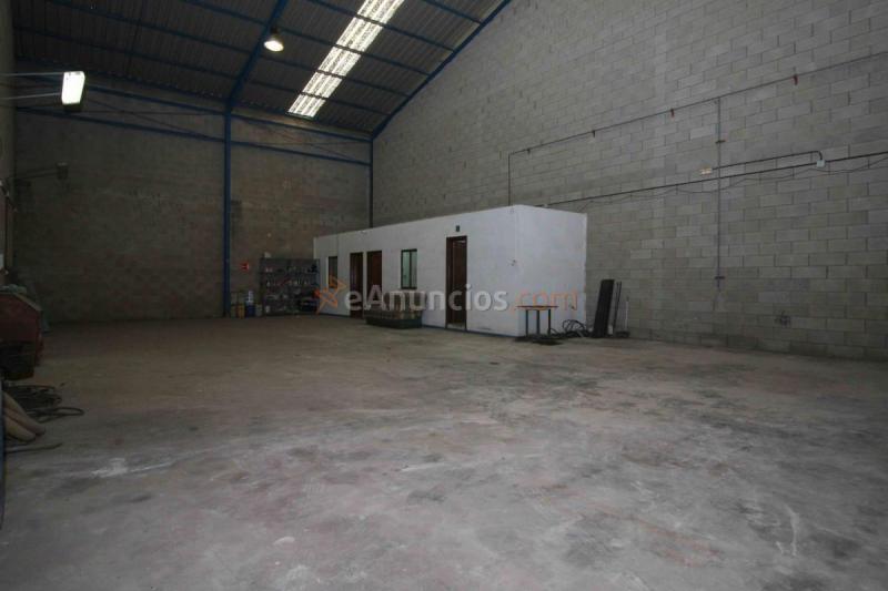 Edificio en venta en  Nuevo Parque - Los Rosales - Tráfico Pesado, Huelva