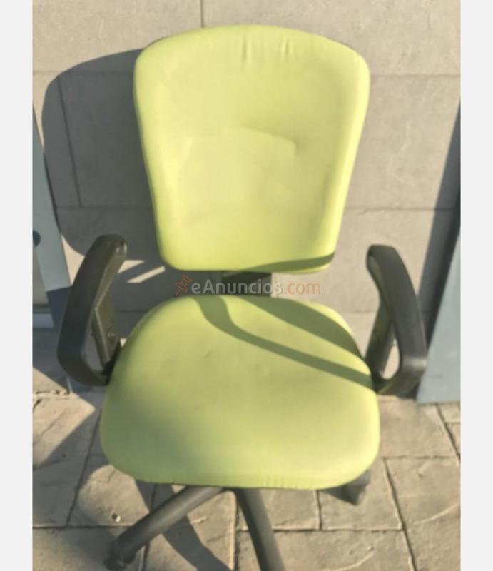 SILLA GIRATORIA VERDE