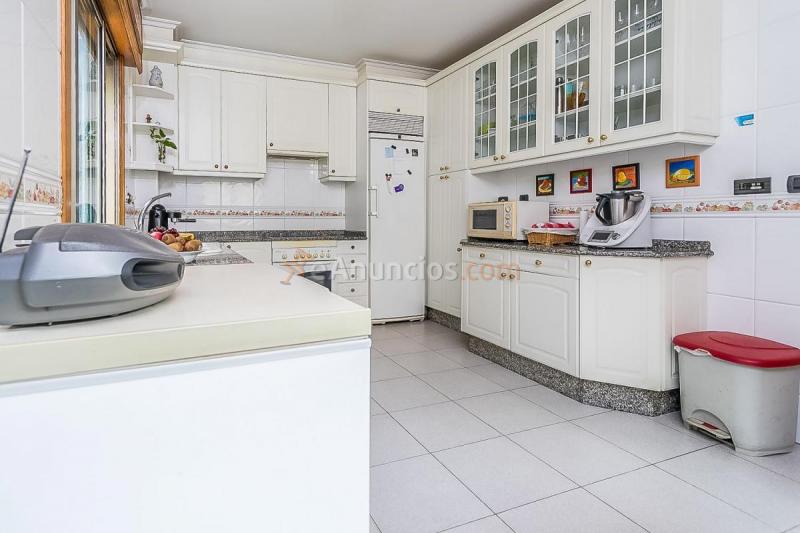 Adosado en venta en  Liáns, Oleiros