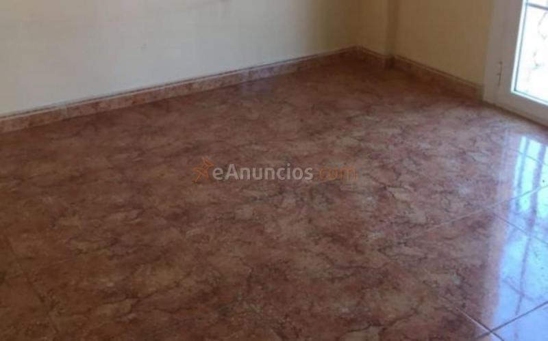 Casa en venta en  Manuel Altolaguirre, Fuente de Piedra