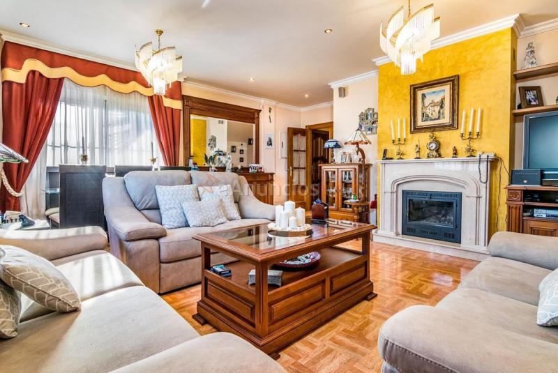 Adosado en venta en  Cotomar - Urbanizaciones, Rincón de la Victoria