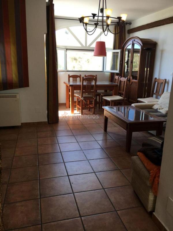 Casa en venta en  Benajarafe