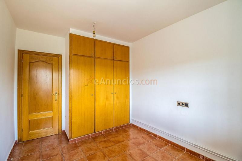 Adosado en venta en  Vallgorguina