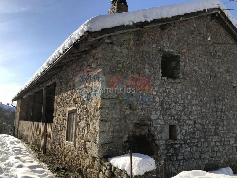 Casa Rural en venta en  Friera, Piloña